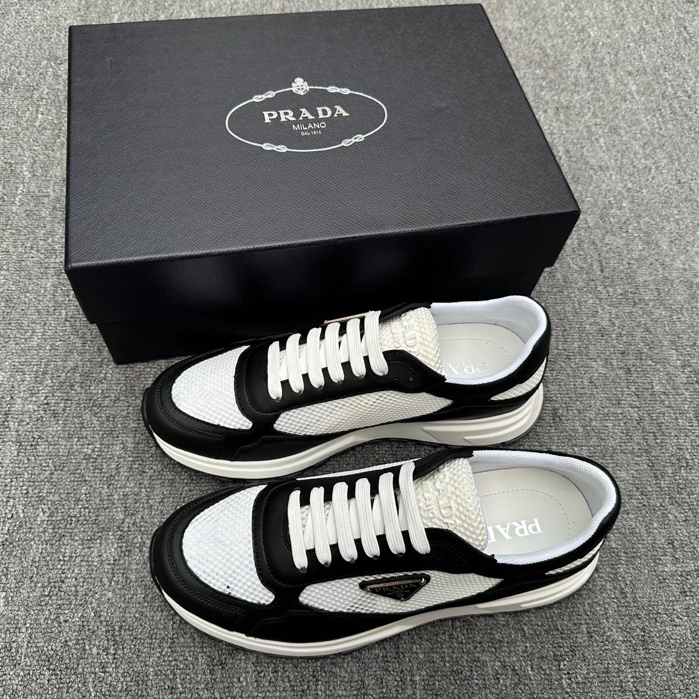 Men's Sneakers PRADA 17879987