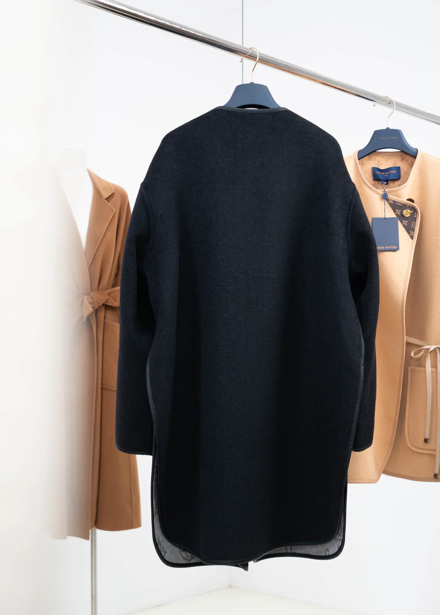 Women's Coats LOUIS VUITTON 18206305
