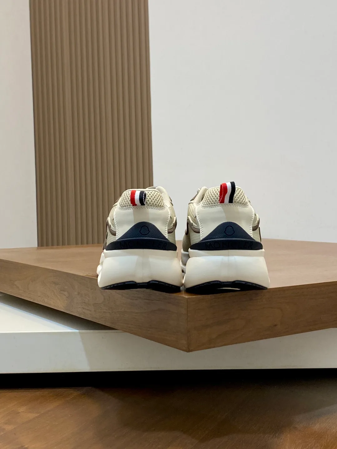 Men's Sneakers MONCLER 18079002