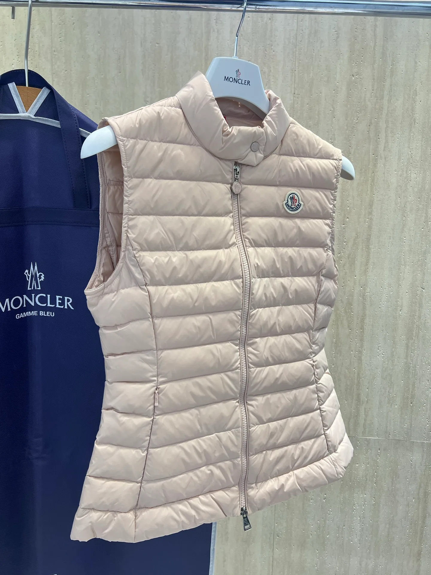 Жилеты Мужские Moncler 18683884