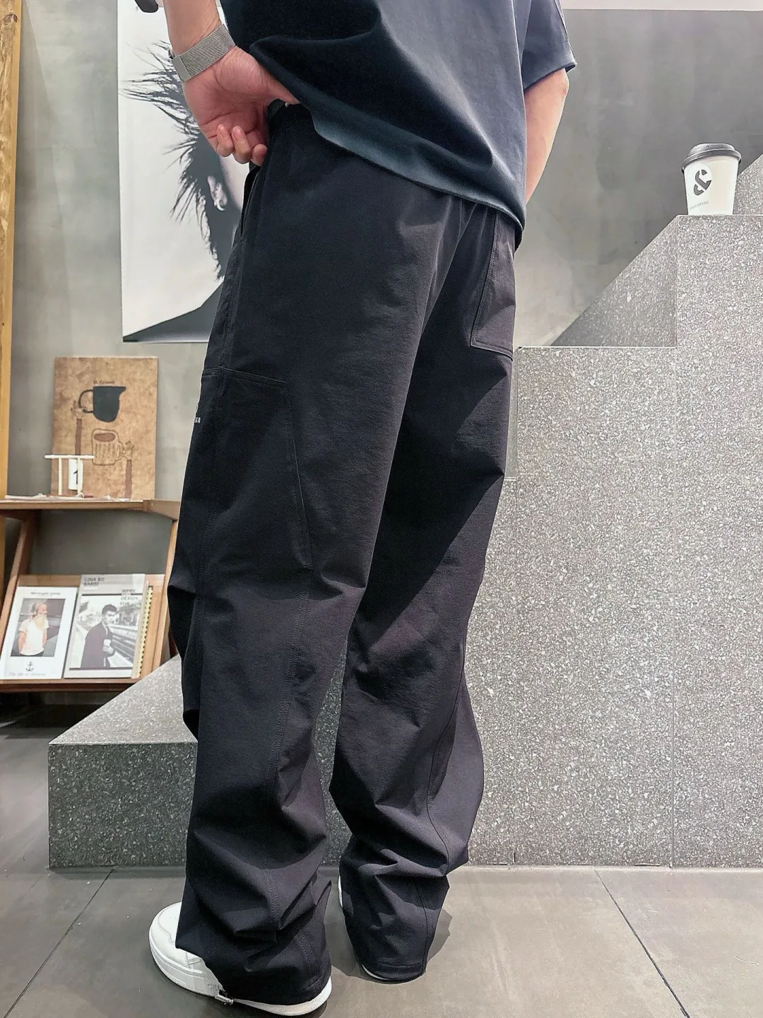 Men's Trousers BALENCIAGA 17810703