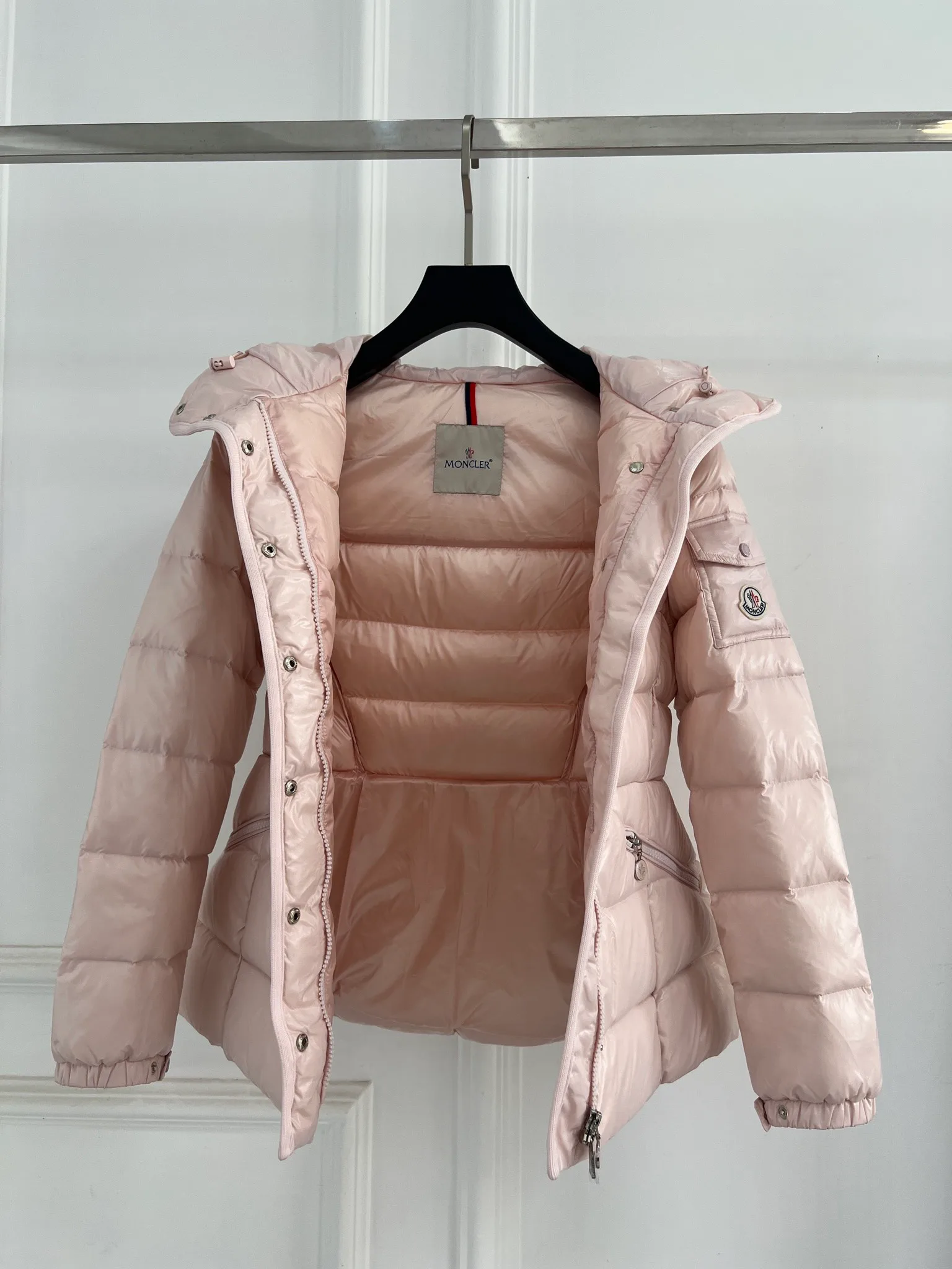 Women's Jackets And Down Jackets MONCLER 18416200