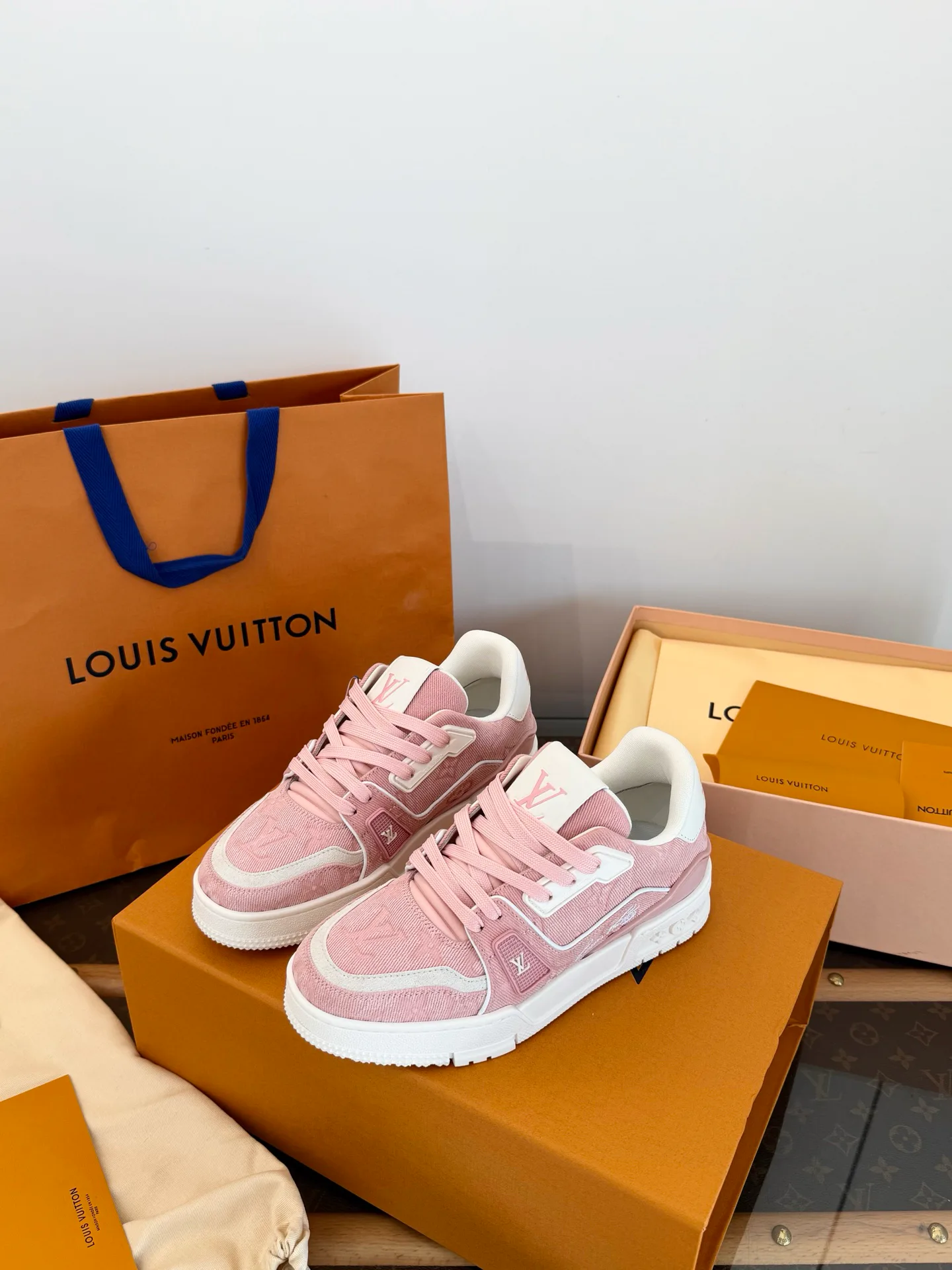Women's Sneakers LOUIS VUITTON 17811971