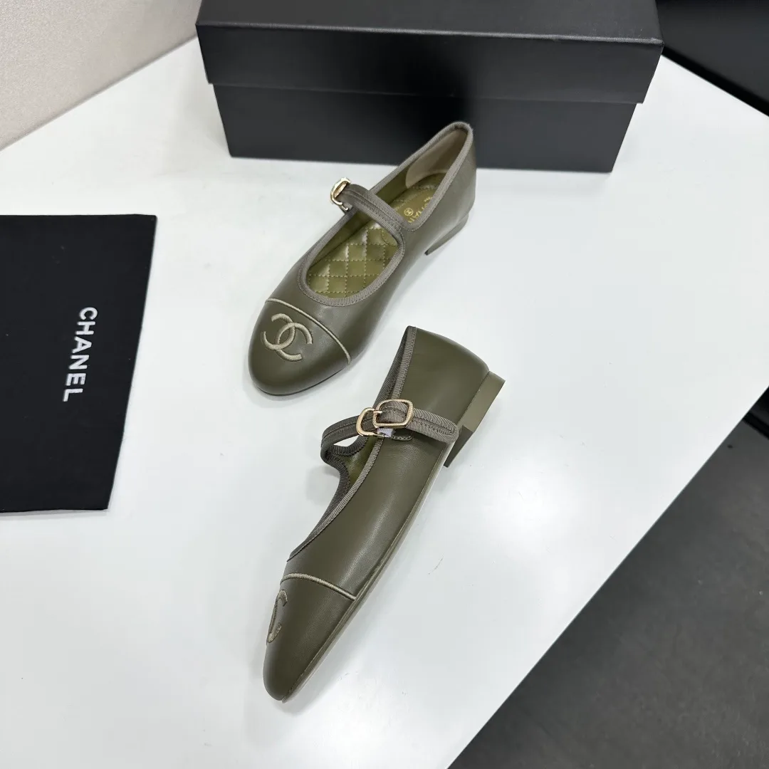 Women's Heels CHANEL 18083713