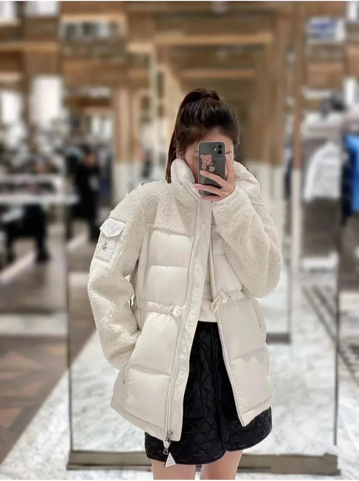 Women's Jackets And Down Jackets MONCLER 18415677