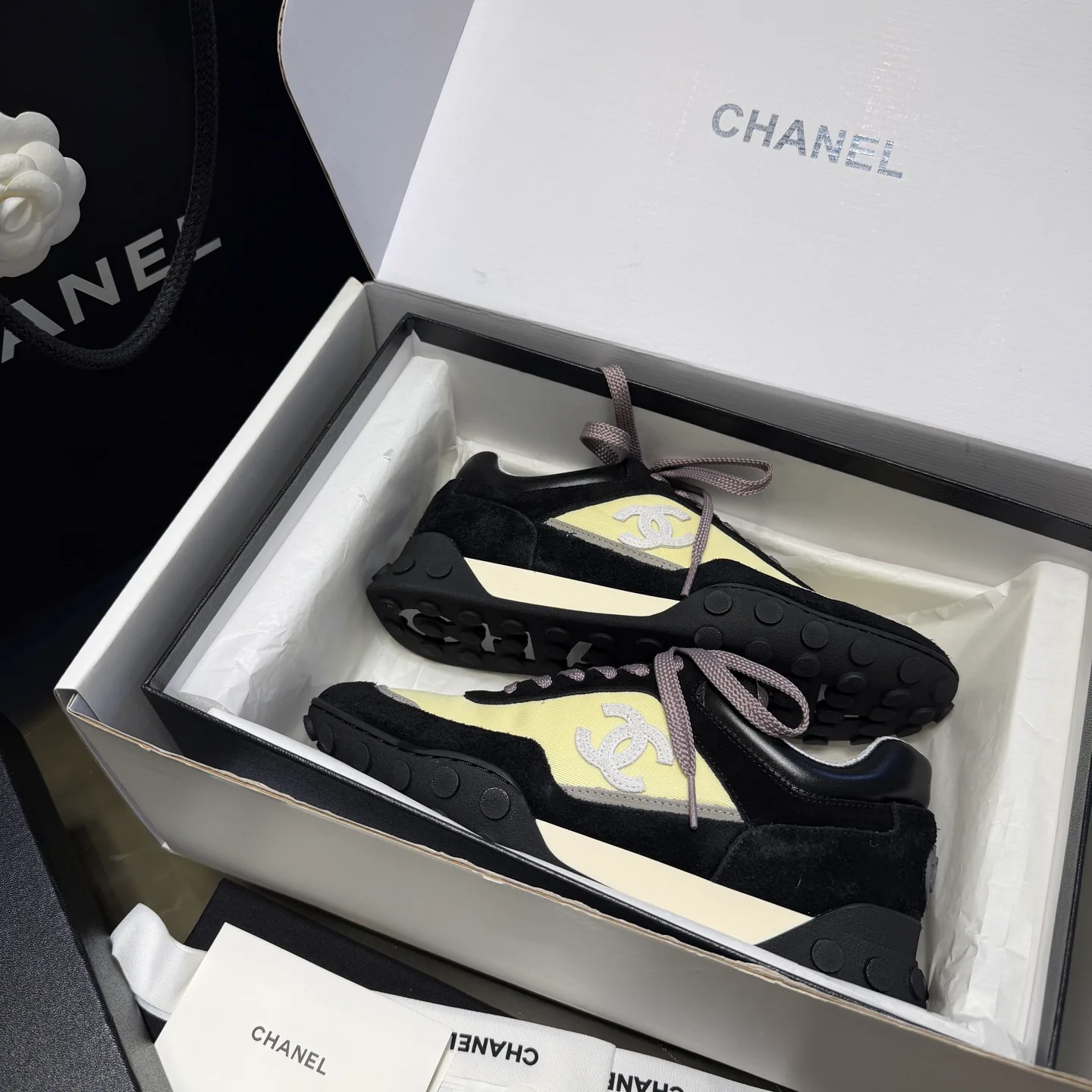 Women's Sneakers CHANEL 17877261