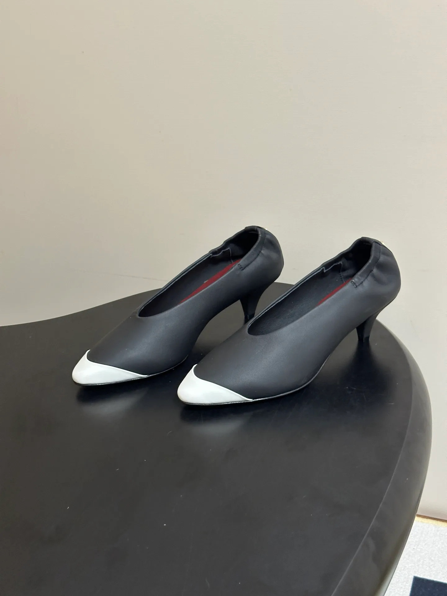 Women's Heels CHANEL 18049187