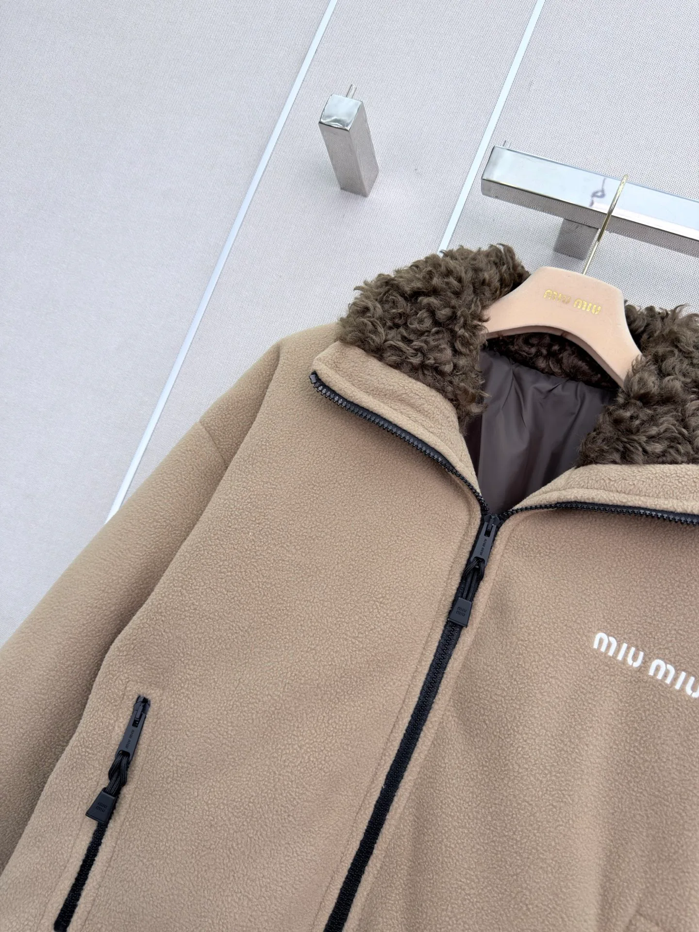 Women's Jackets And Down Jackets MIU MIU 18023007