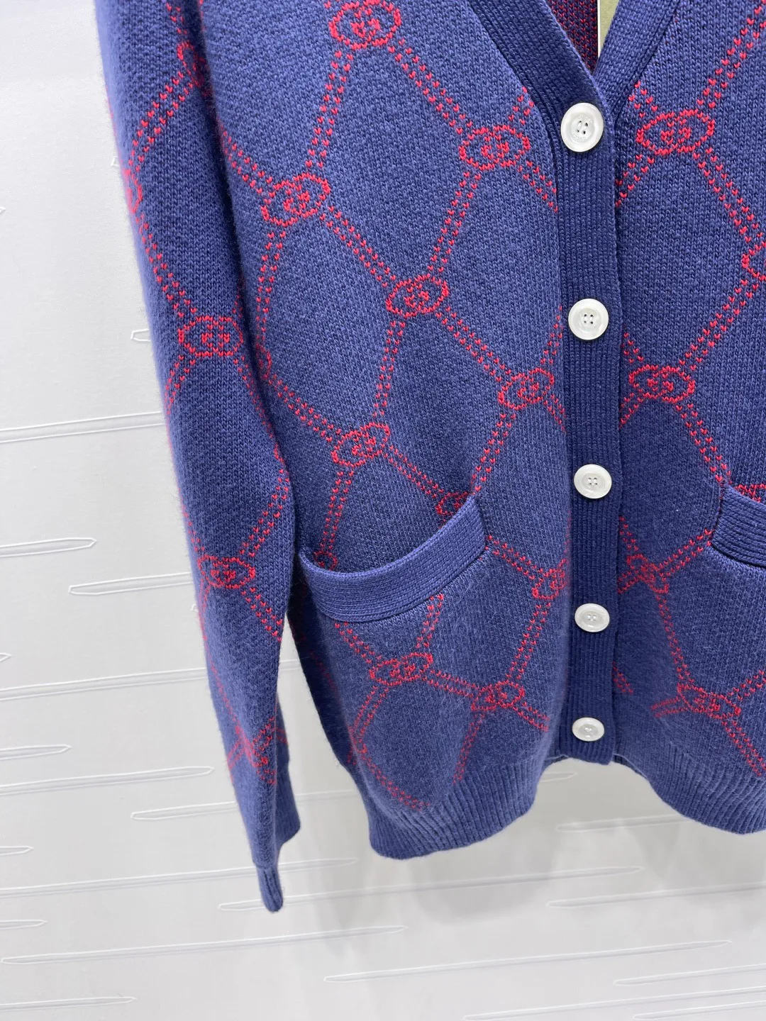 Women's Jumpers And Sweaters GUCCI 18437120