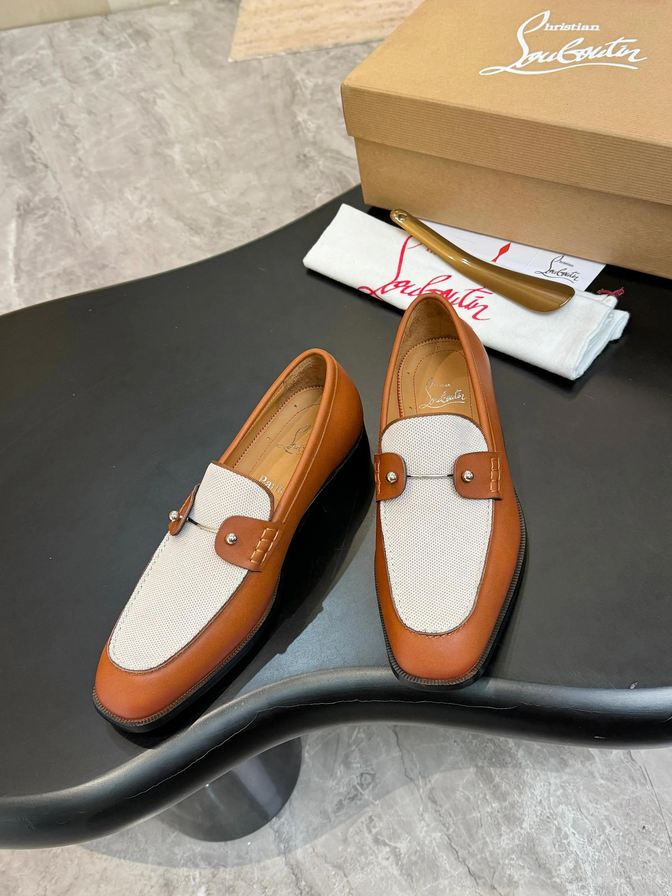 Men's Loafers And Dress Shoes CHRISTIAN LOUBOUTIN 18117276