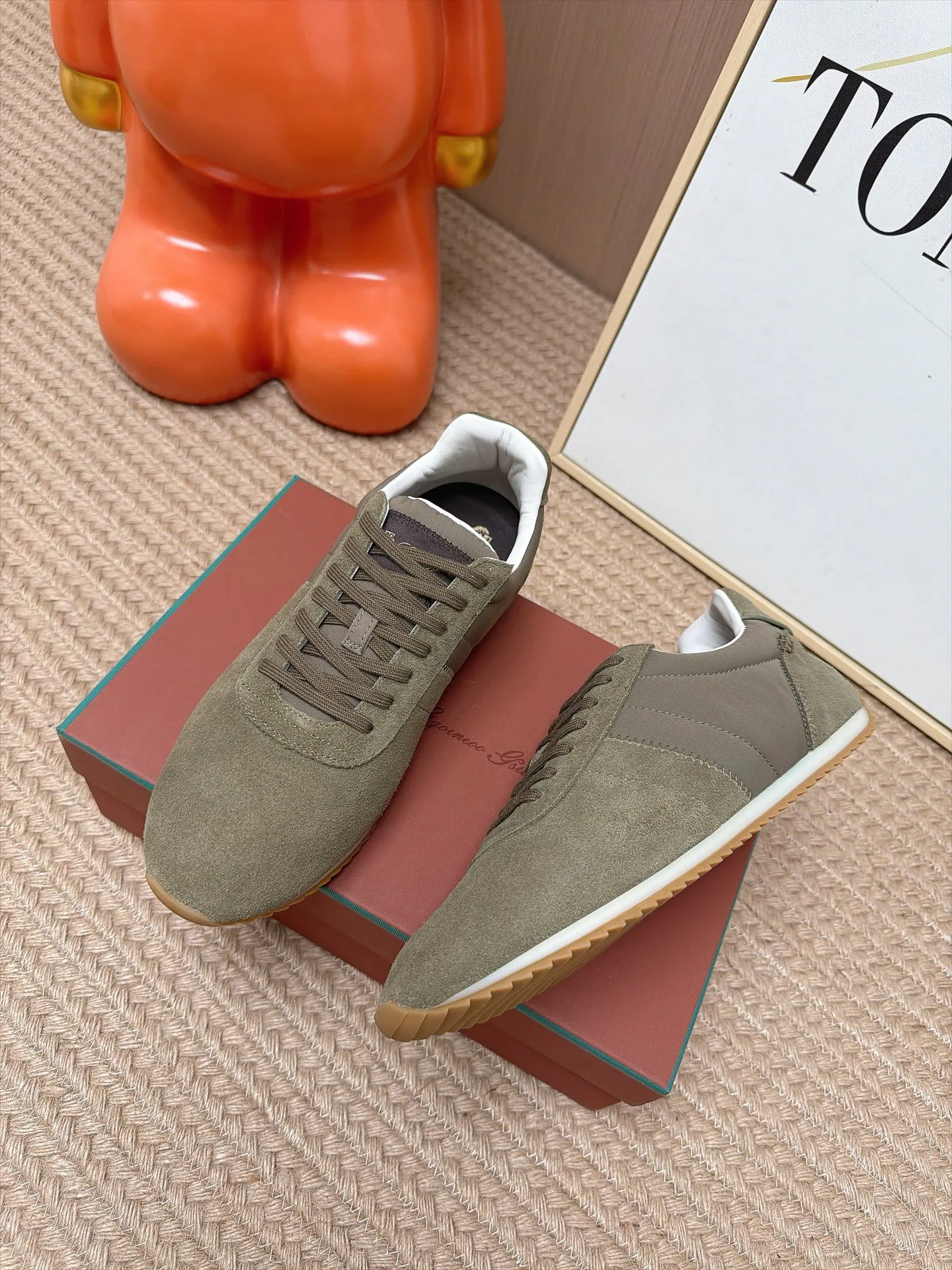Women's Sneakers LORO PIANA 18239751