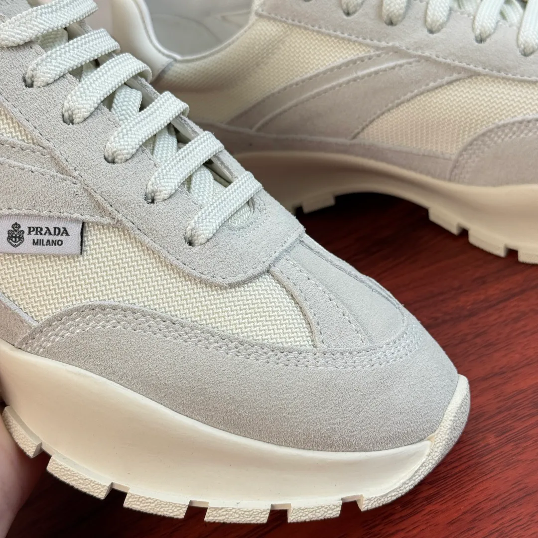 Women's Sneakers PRADA 17763662