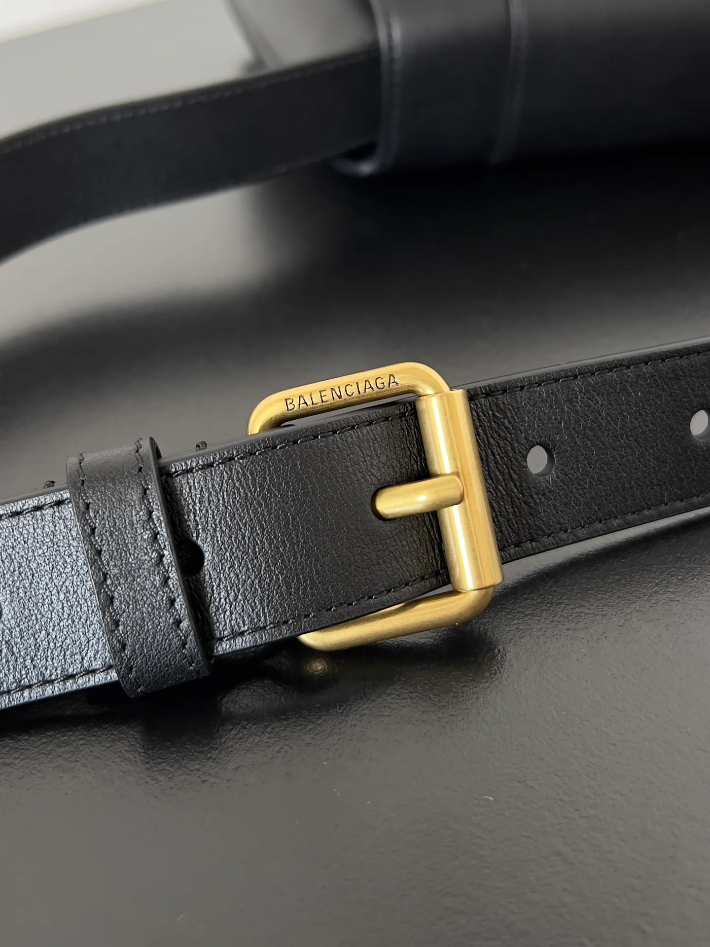 Классические Сумки Женские Balenciaga 18619537