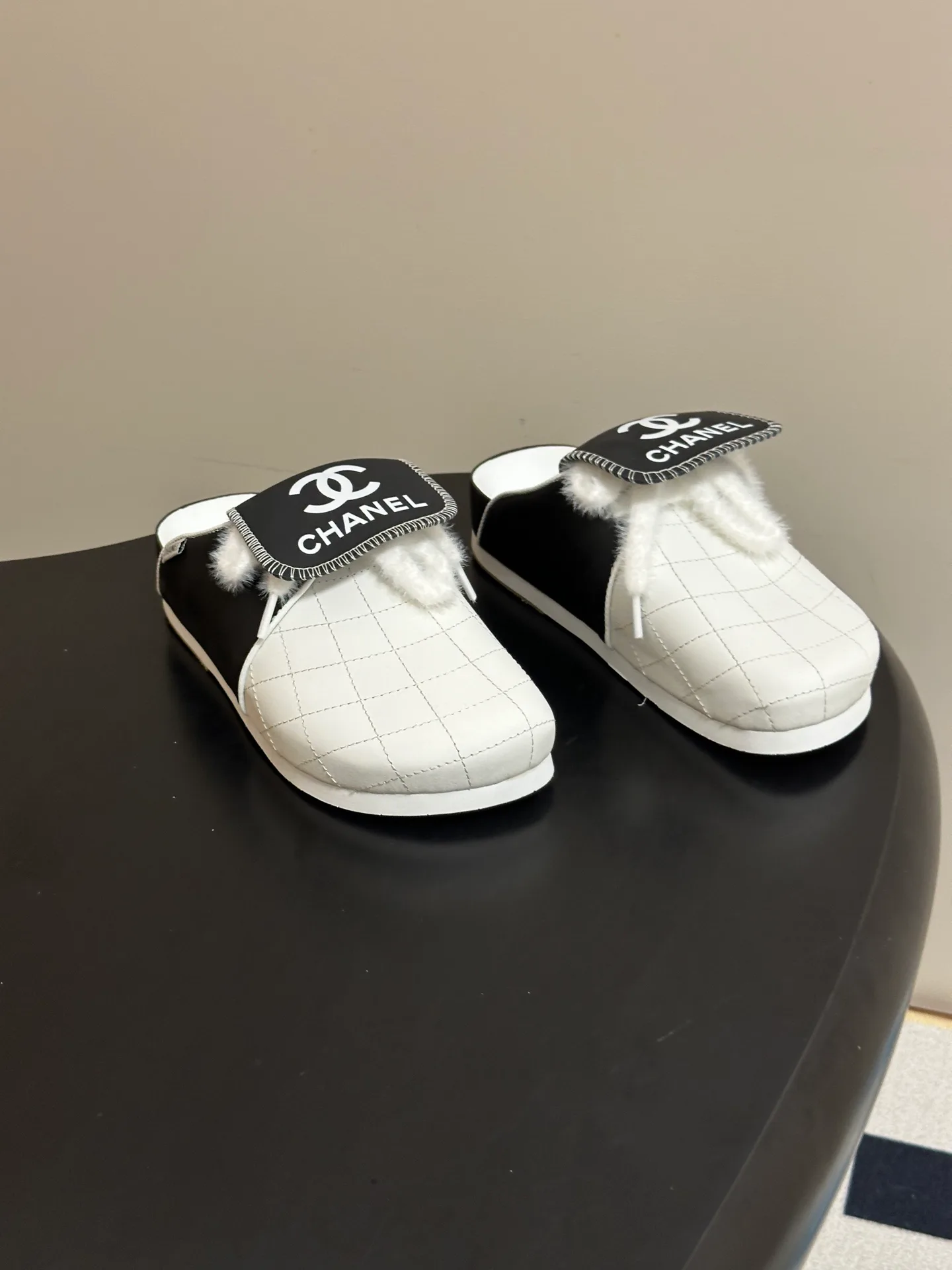 Women's Mules And Clogs CHANEL 17830301