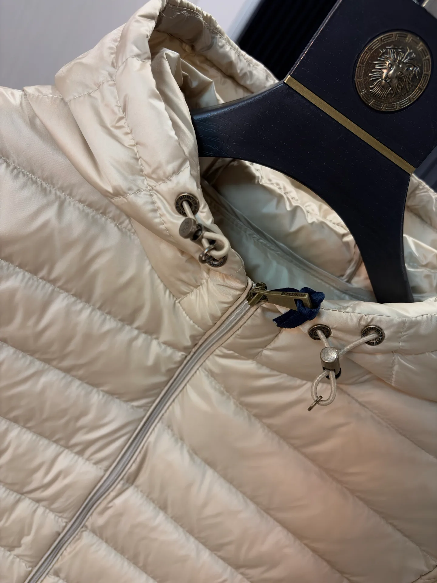 Men's Jackets And Down Jackets MONCLER 18231134