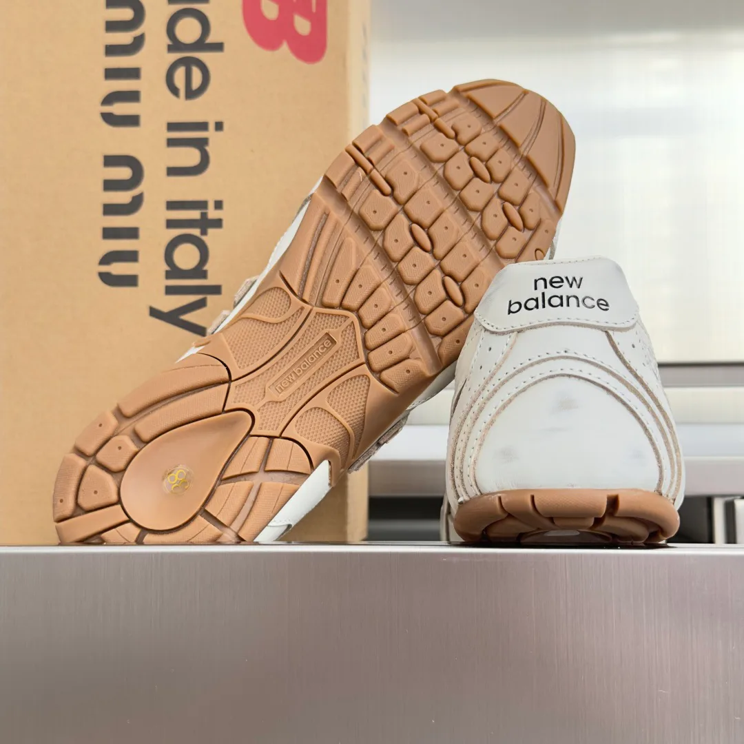 Women's Sneakers MIU MIU 17950437