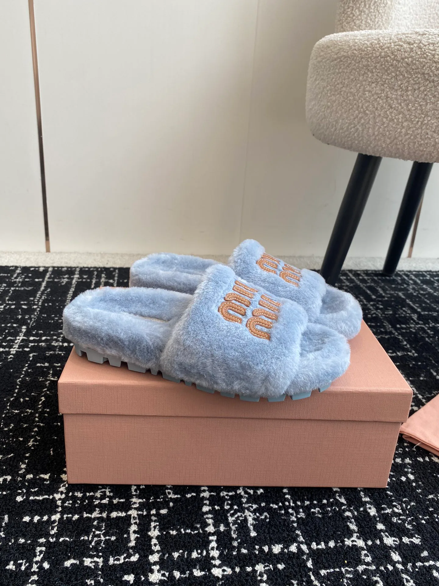 Women's Slippers MIU MIU 18241531