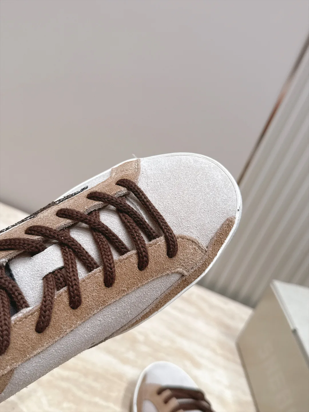 Women's Sneakers GOLDEN GOOSE 17963443