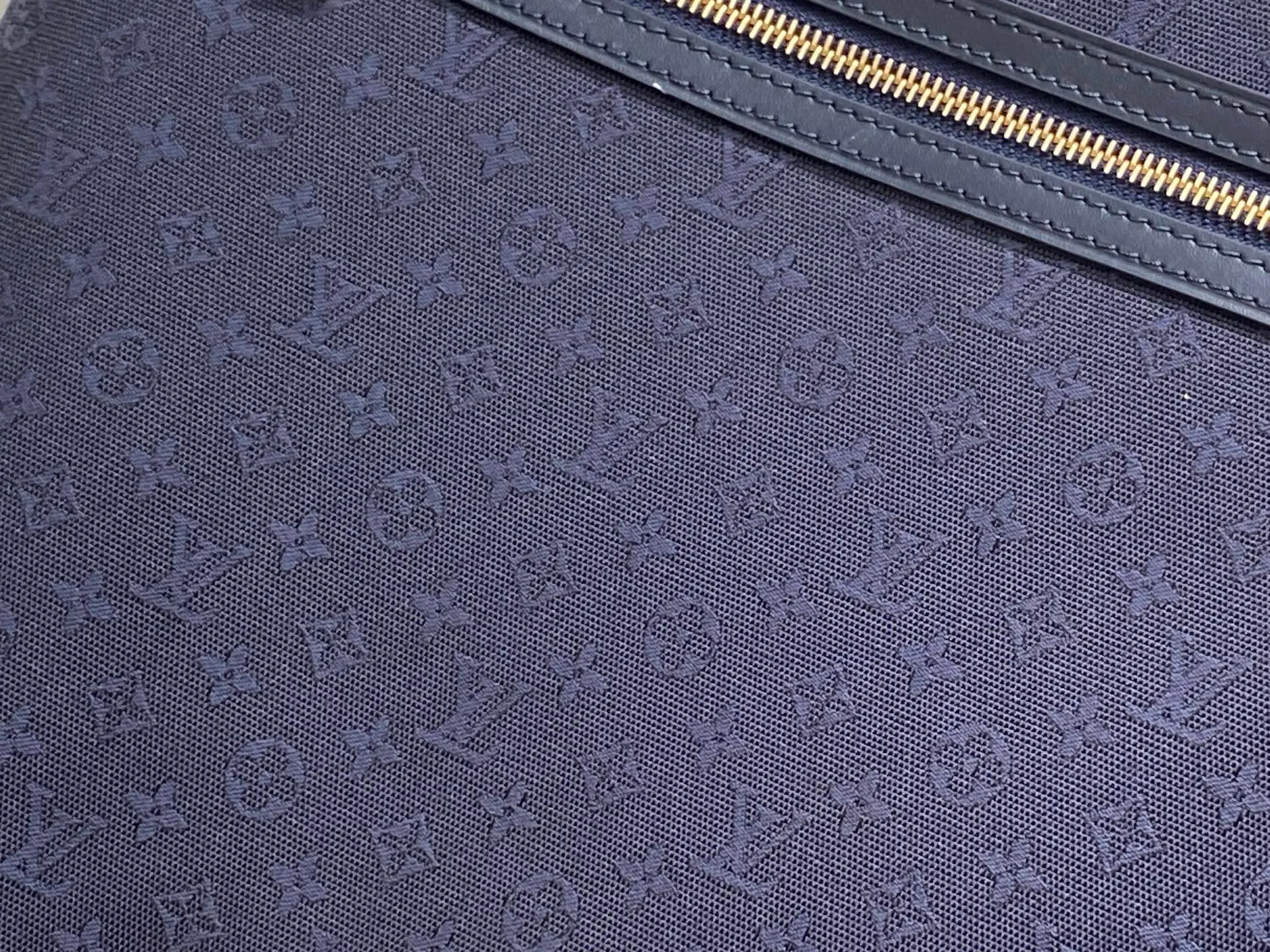 Women's Classic Handbags LOUIS VUITTON 17499401
