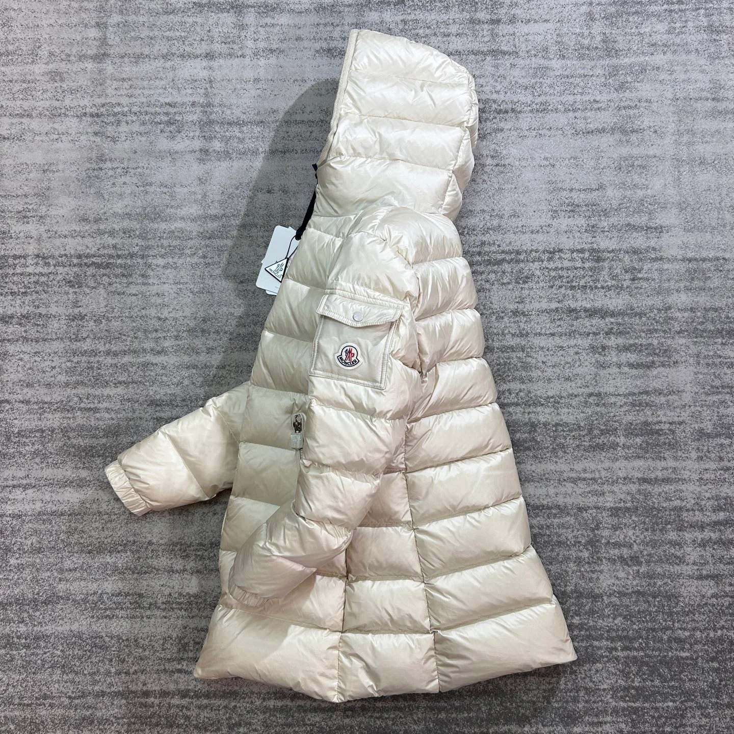 Women's Jackets And Down Jackets MONCLER 18134515