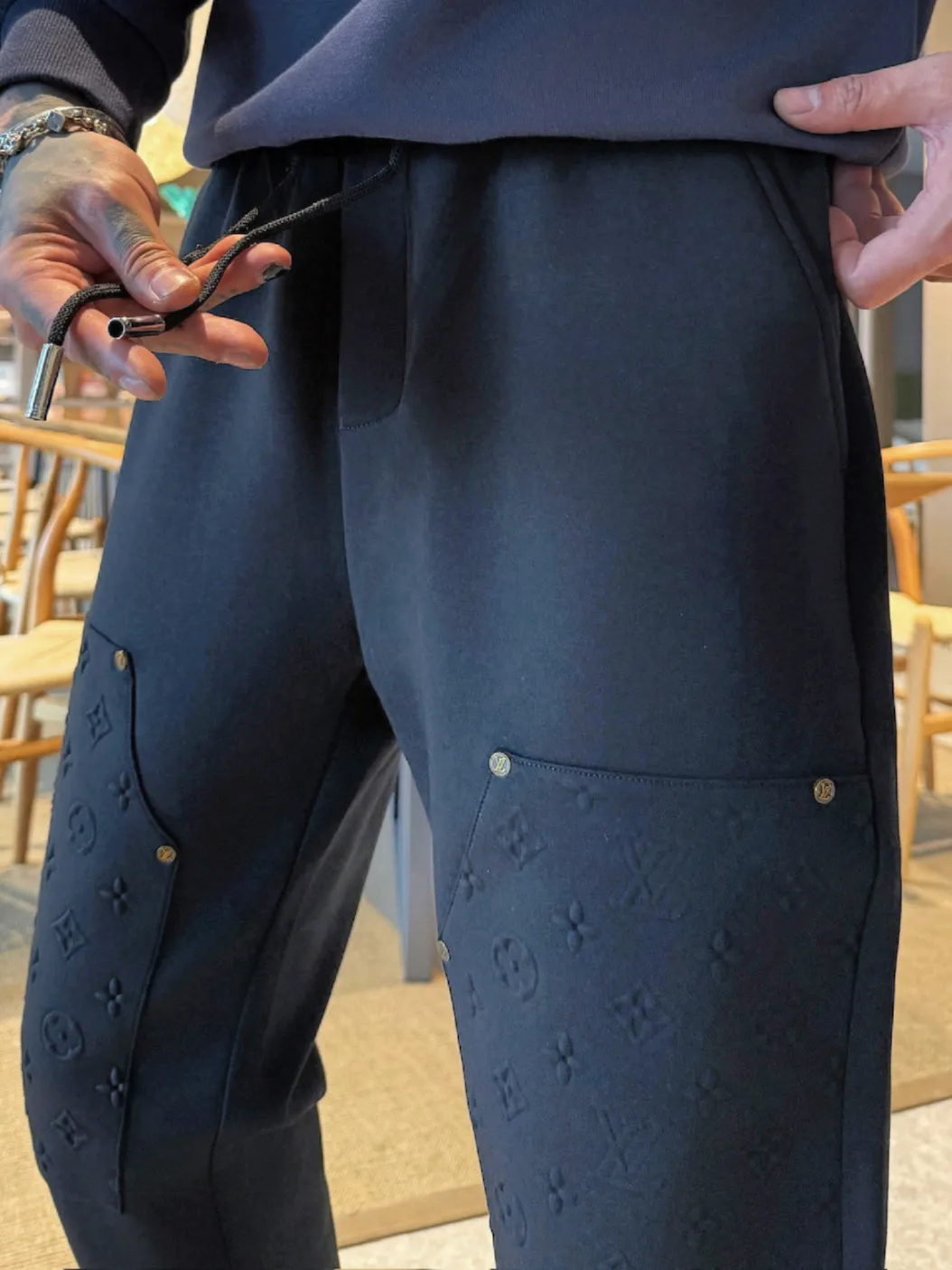 Men's Trousers LOUIS VUITTON 18345731