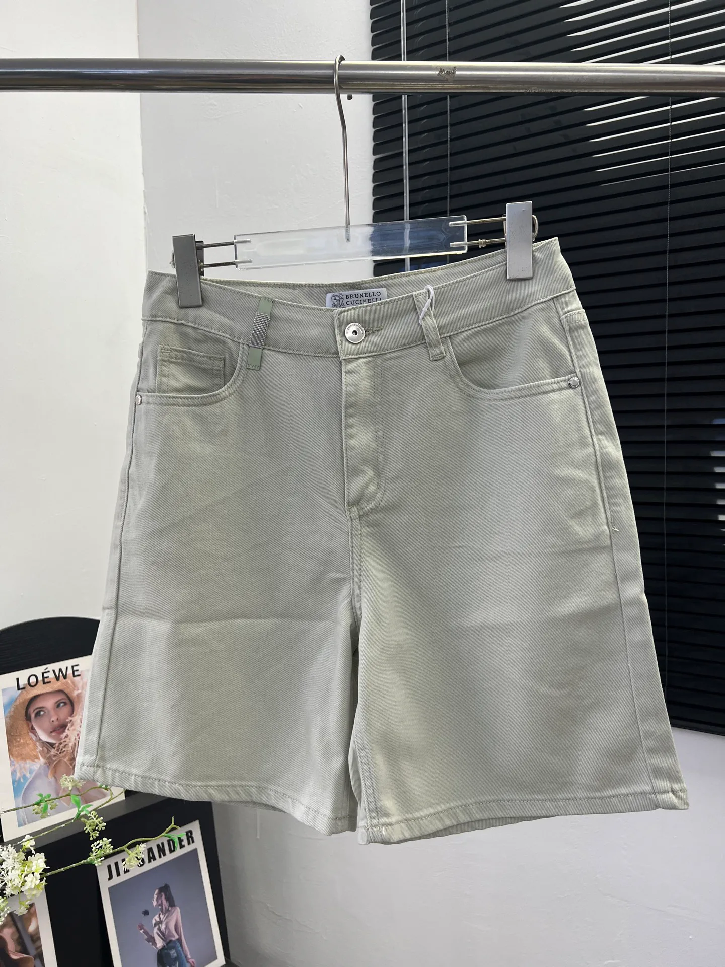 Women's Shorts BRUNELLO CUCINELLI 18174572