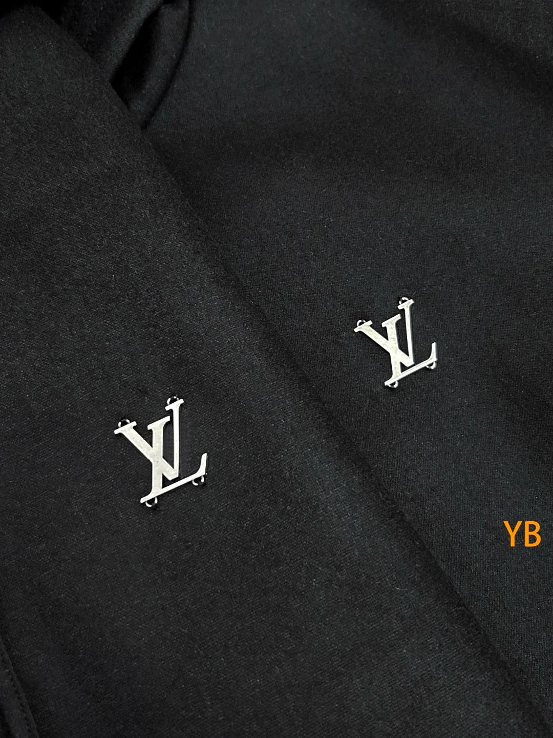 Men's Jackets And Down Jackets LOUIS VUITTON 17480623
