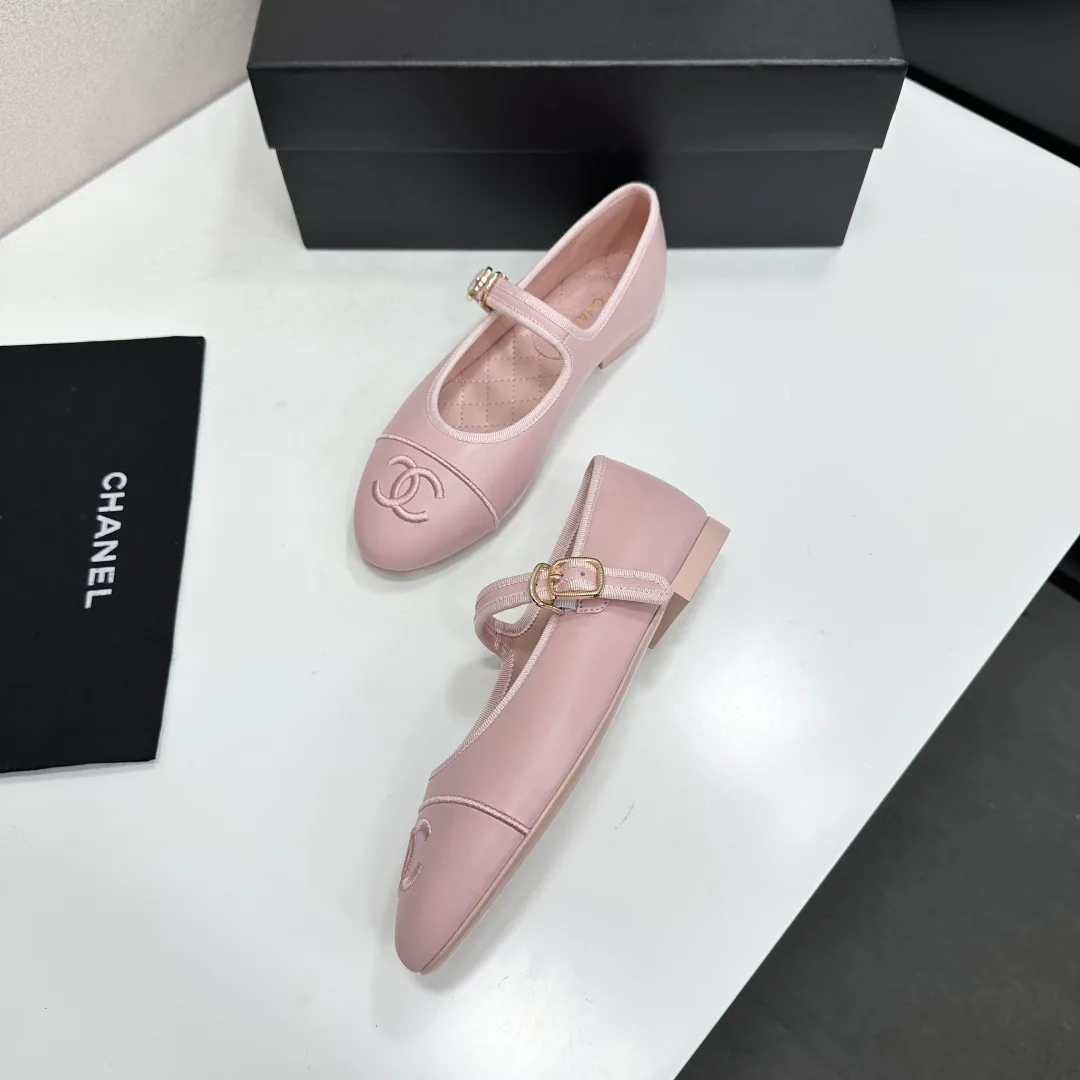Women's Heels CHANEL 18083716