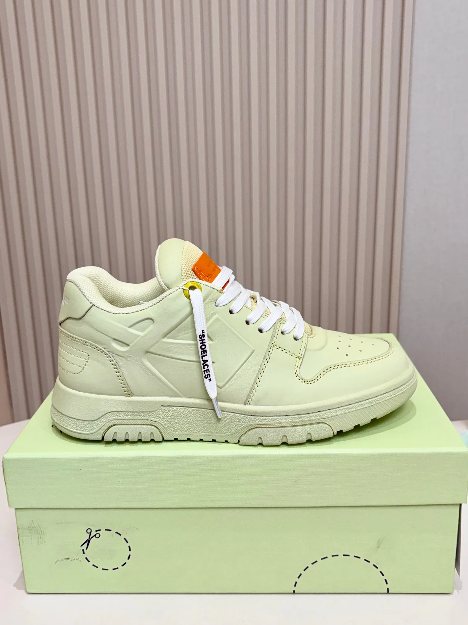 Women's Sneakers OFF-WHITE 18158690