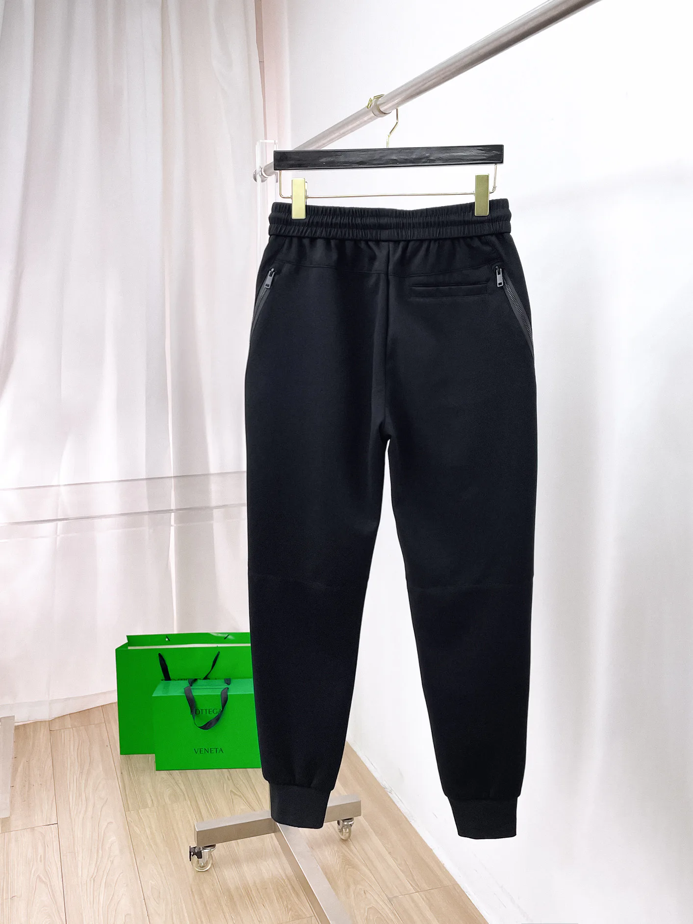 Men's Trousers PRADA 18399308