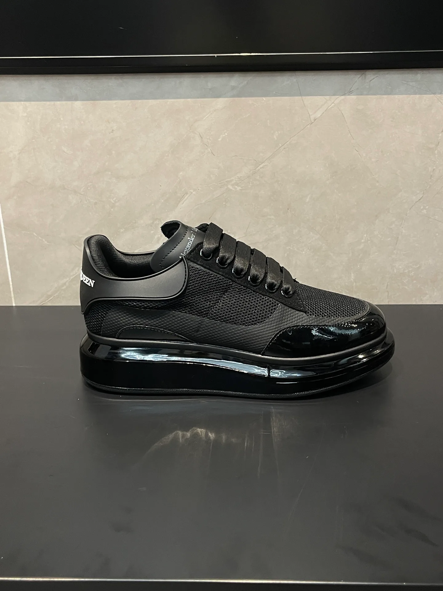 Women's Sneakers ALEXANDER MCQUEEN 18363957