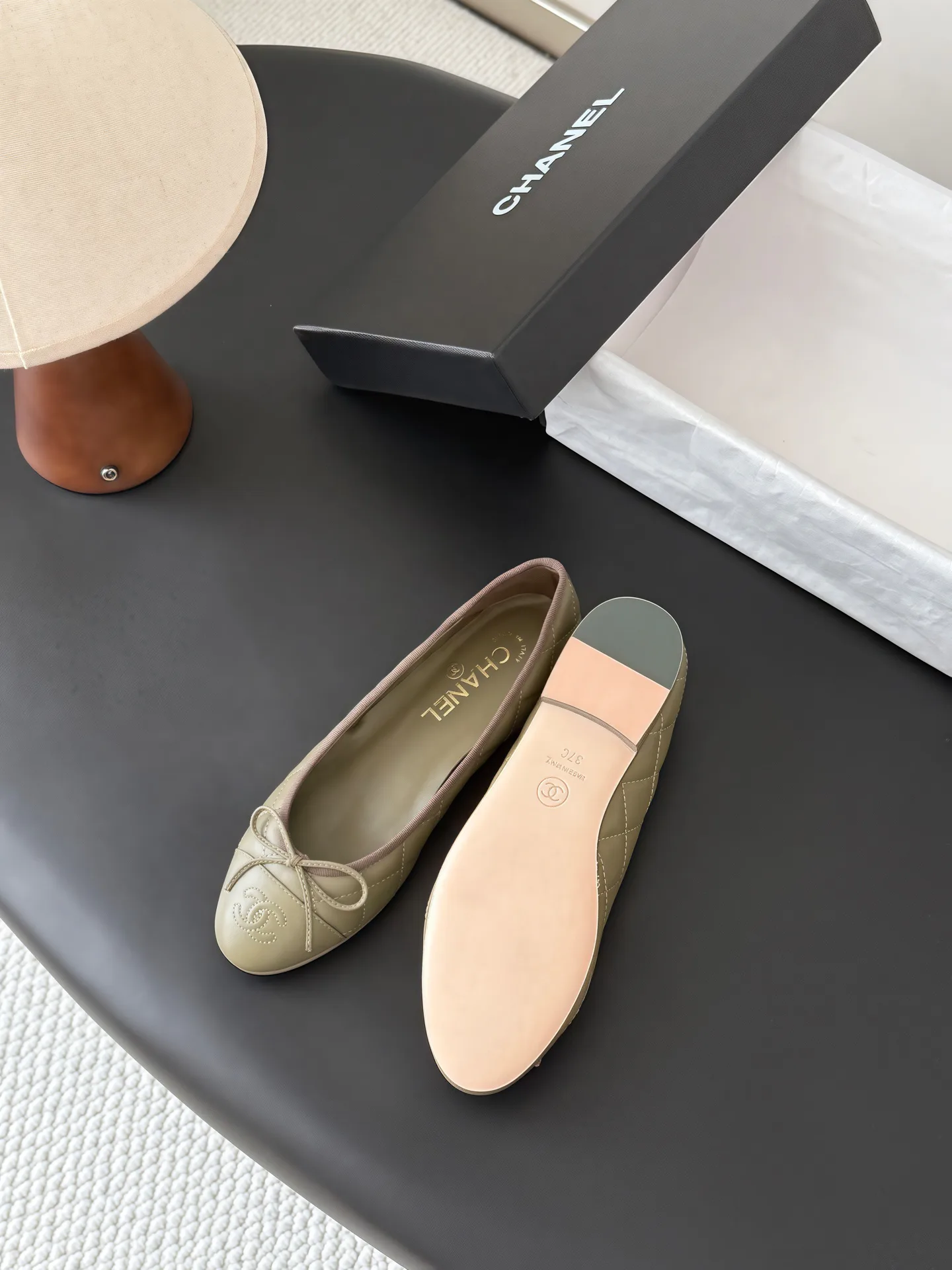 Women's Ballet Flats CHANEL 18053793