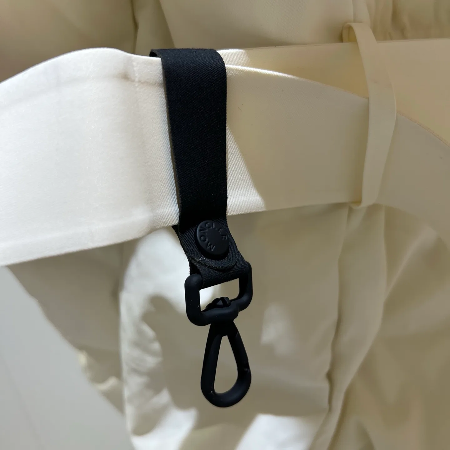 Women's Jackets And Down Jackets MONCLER 18180078