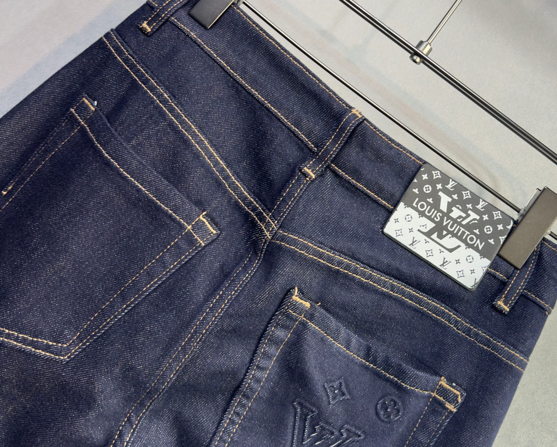 Men's Jeans LOUIS VUITTON 18098392