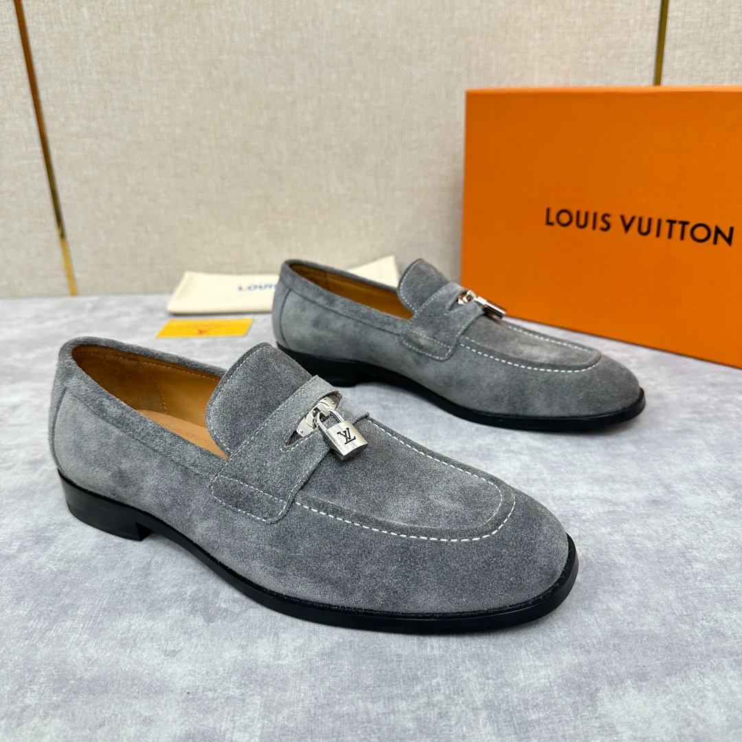 Men's Loafers And Dress Shoes LOUIS VUITTON 18194000