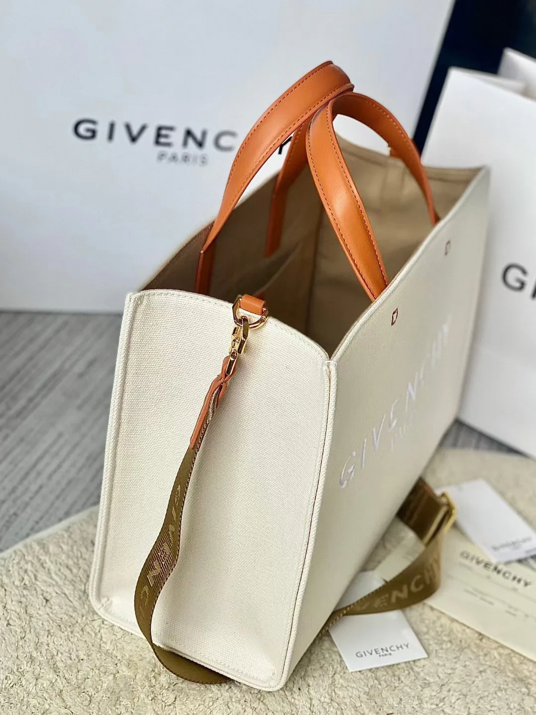 Women's Classic Handbags GIVENCHY 18452599