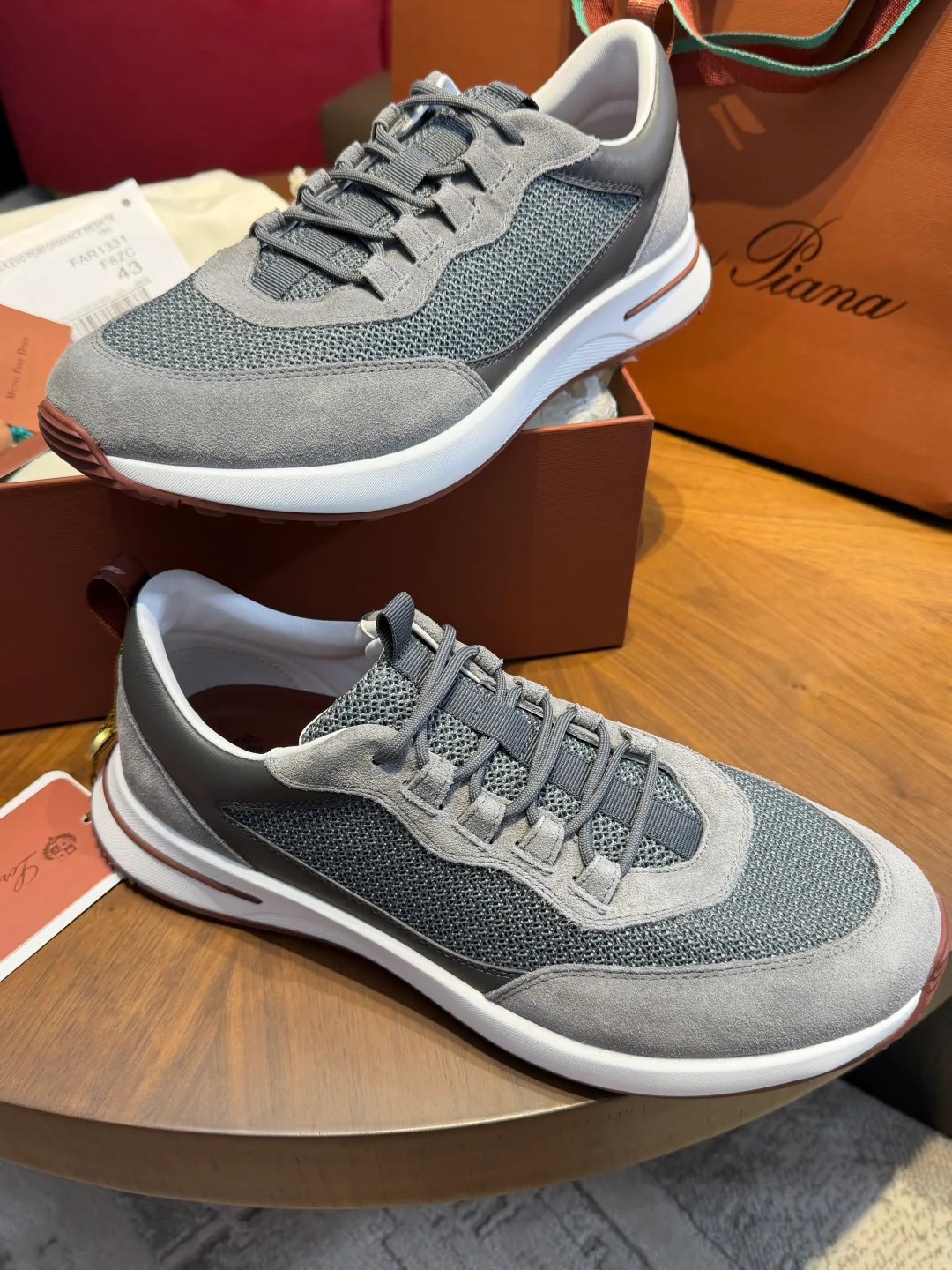 Men's Sneakers LORO PIANA 17973392