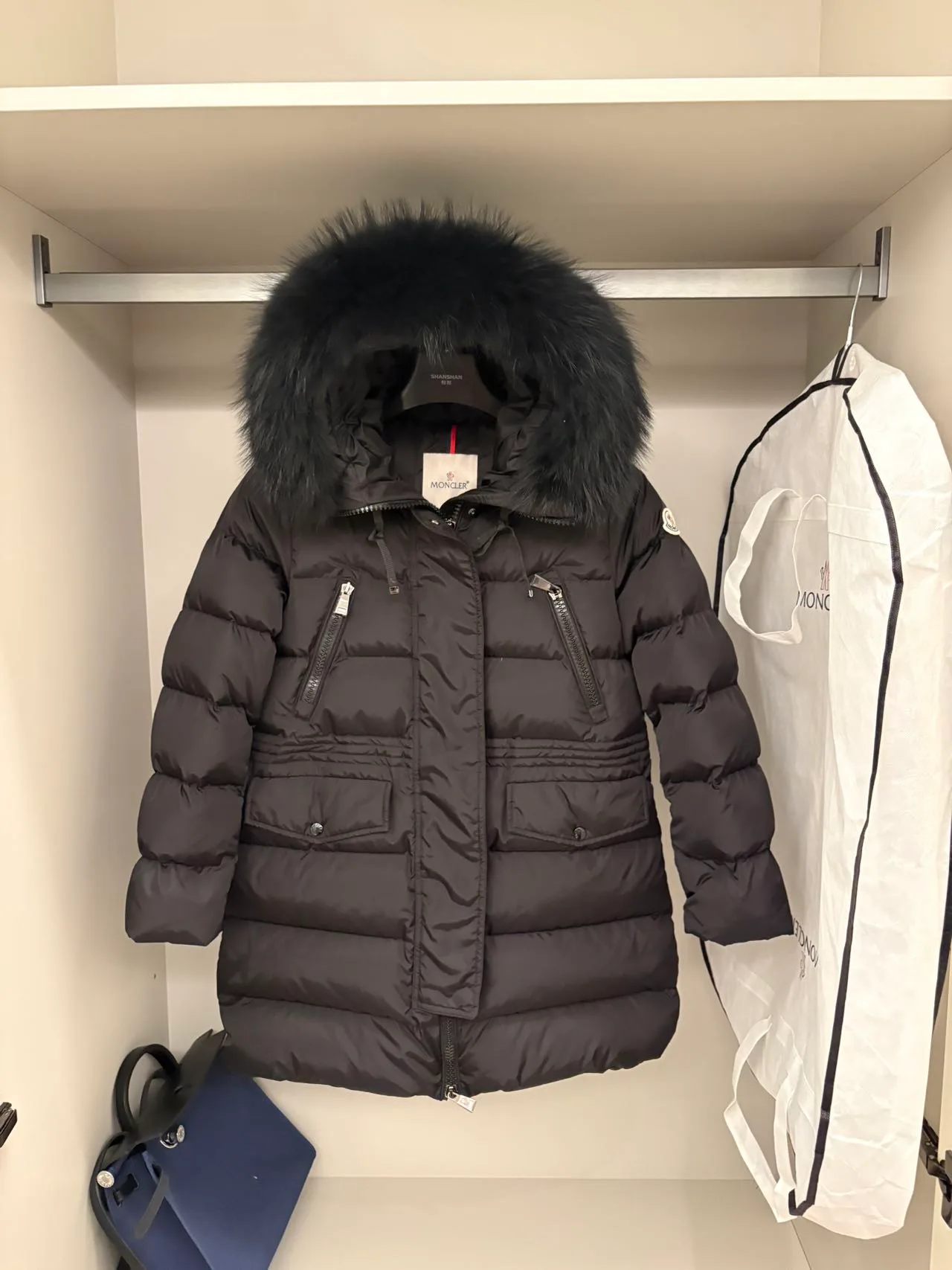 Men's Jackets And Down Jackets MONCLER 18383063
