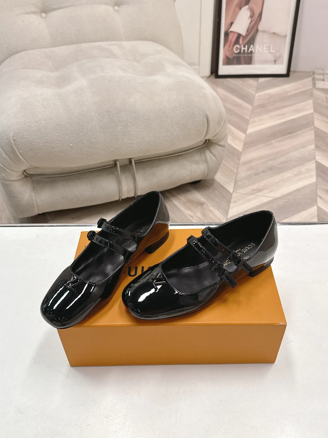Women's Ballet Flats LOUIS VUITTON 17968739