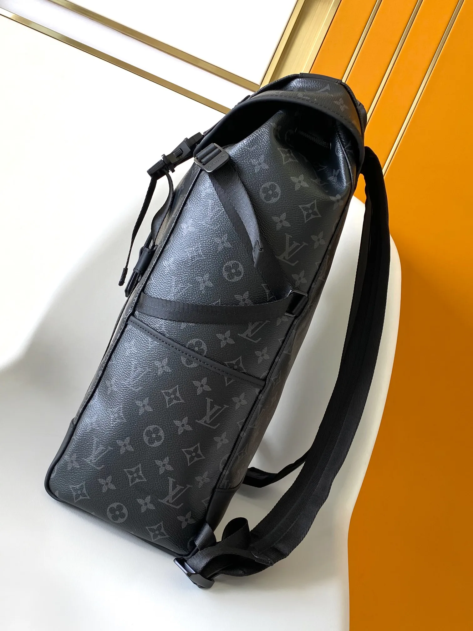 Women's Backpacks LOUIS VUITTON 17904104