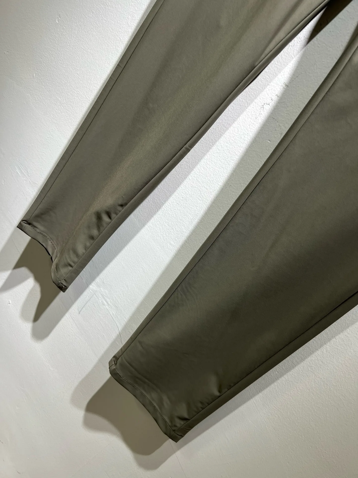 Men's Trousers ZEGNA 18081000