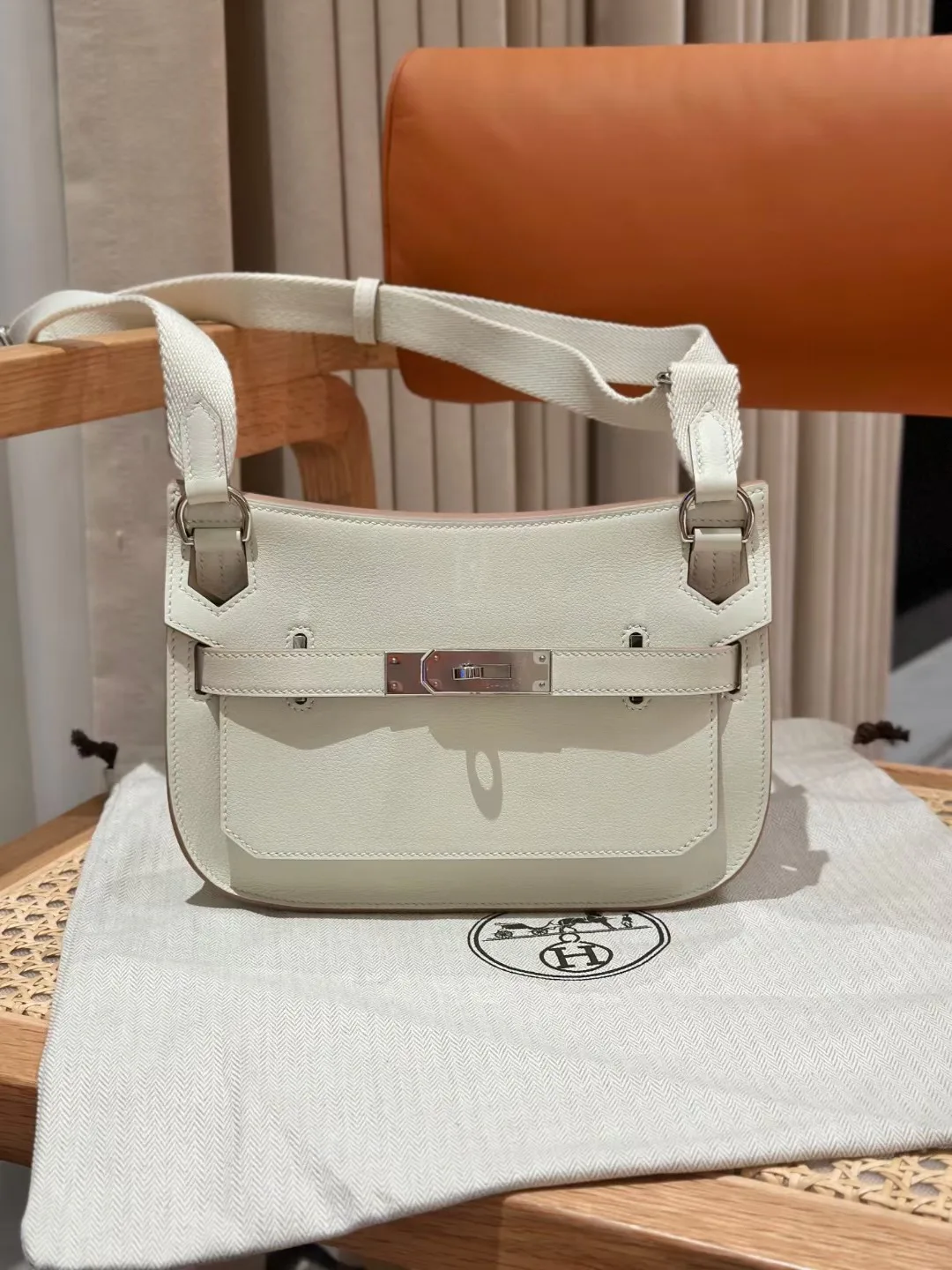 Women's Classic Handbags HERMES 18407571