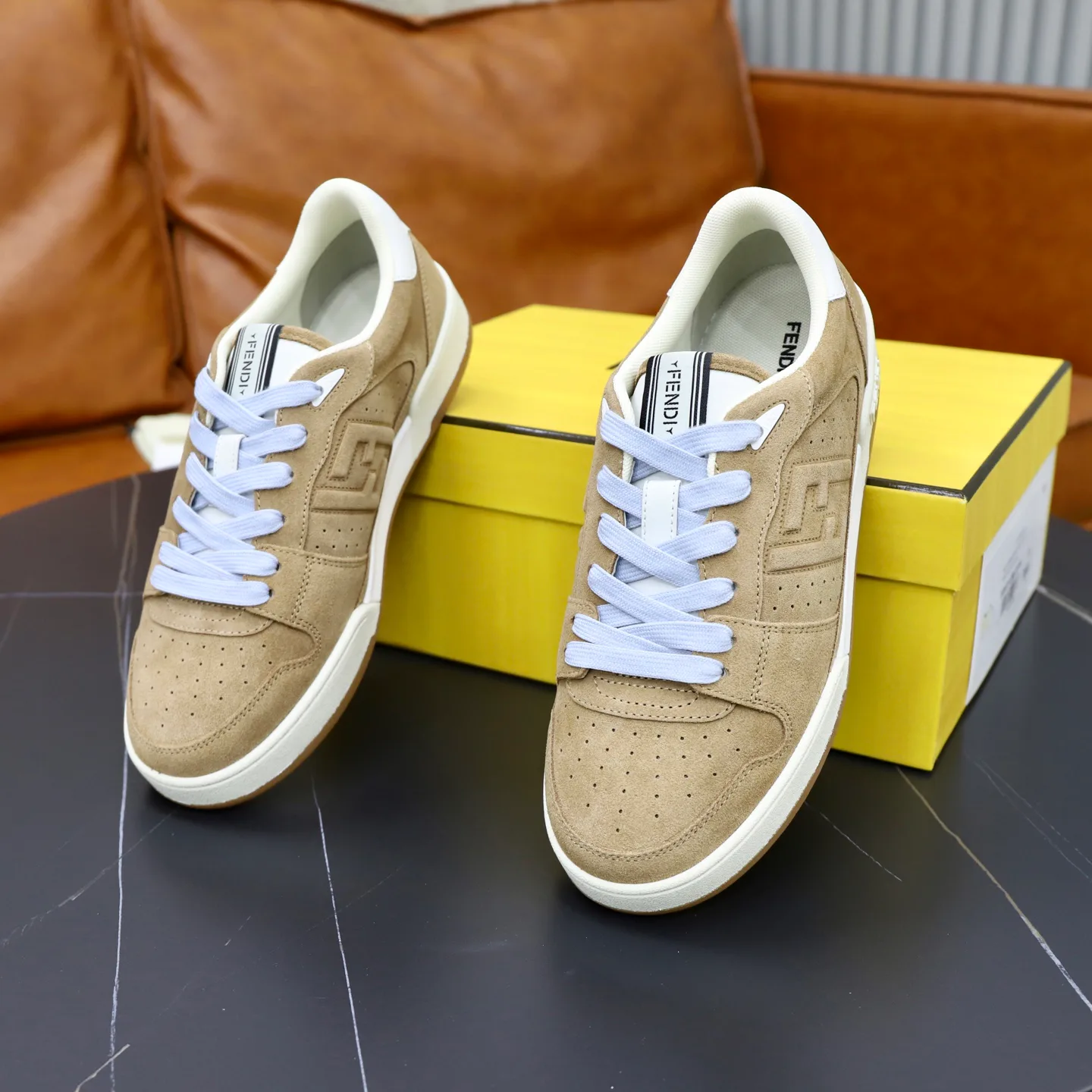 Women's Sneakers FENDI 18516277