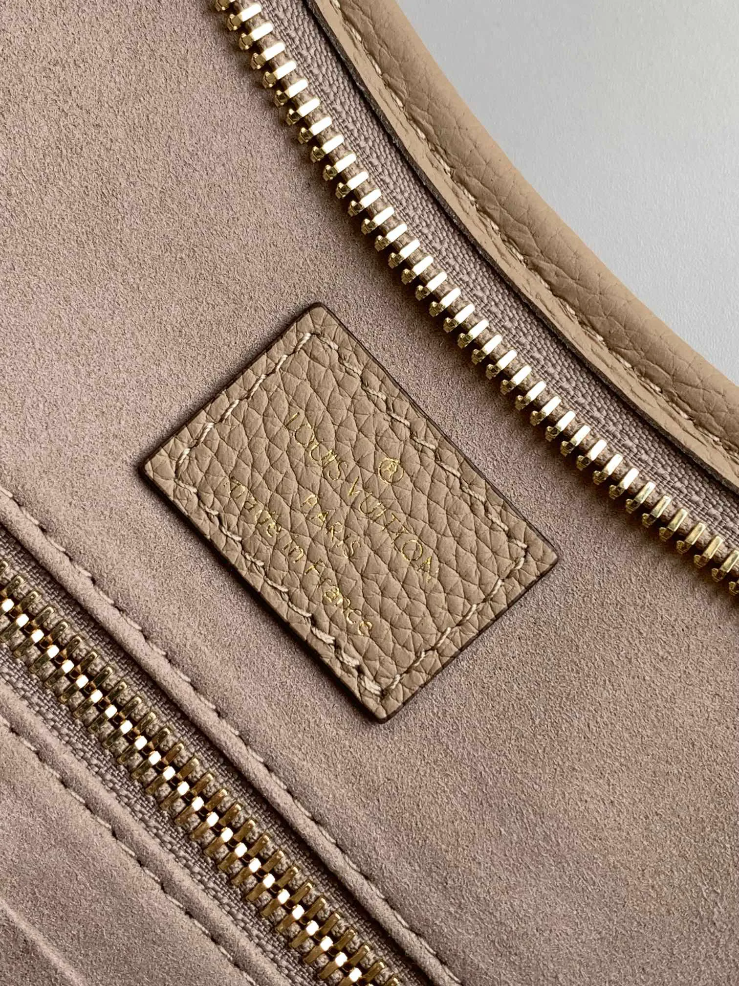 Women's Classic Handbags LOUIS VUITTON 17949167