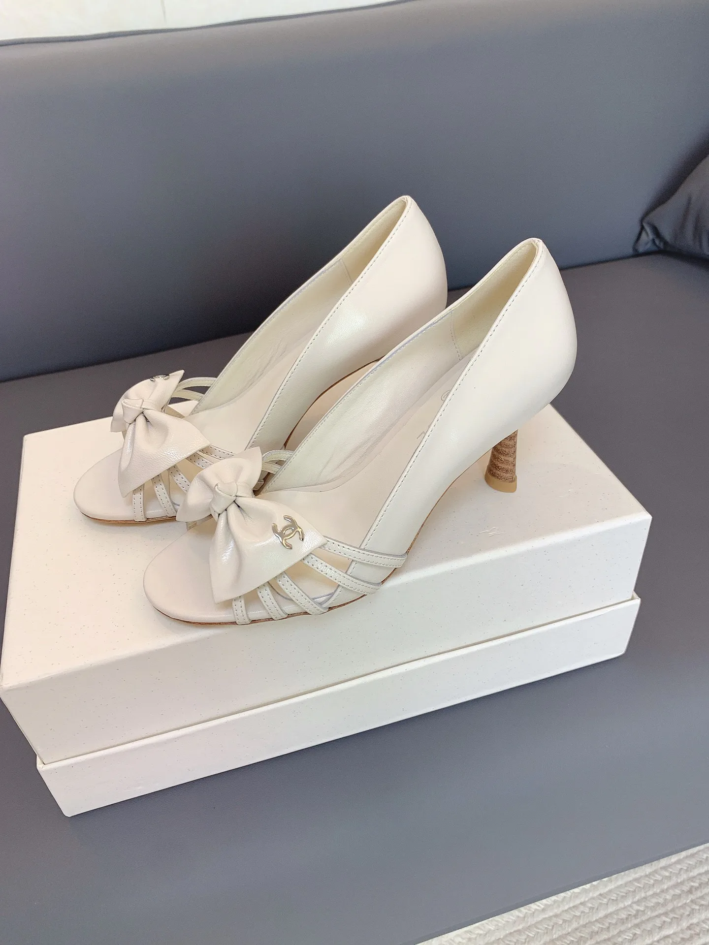 Women's Heels CHANEL 17656661