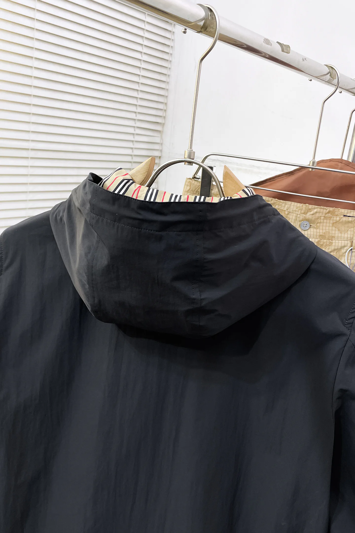 Men's Jackets And Down Jackets BURBERRY 18068558