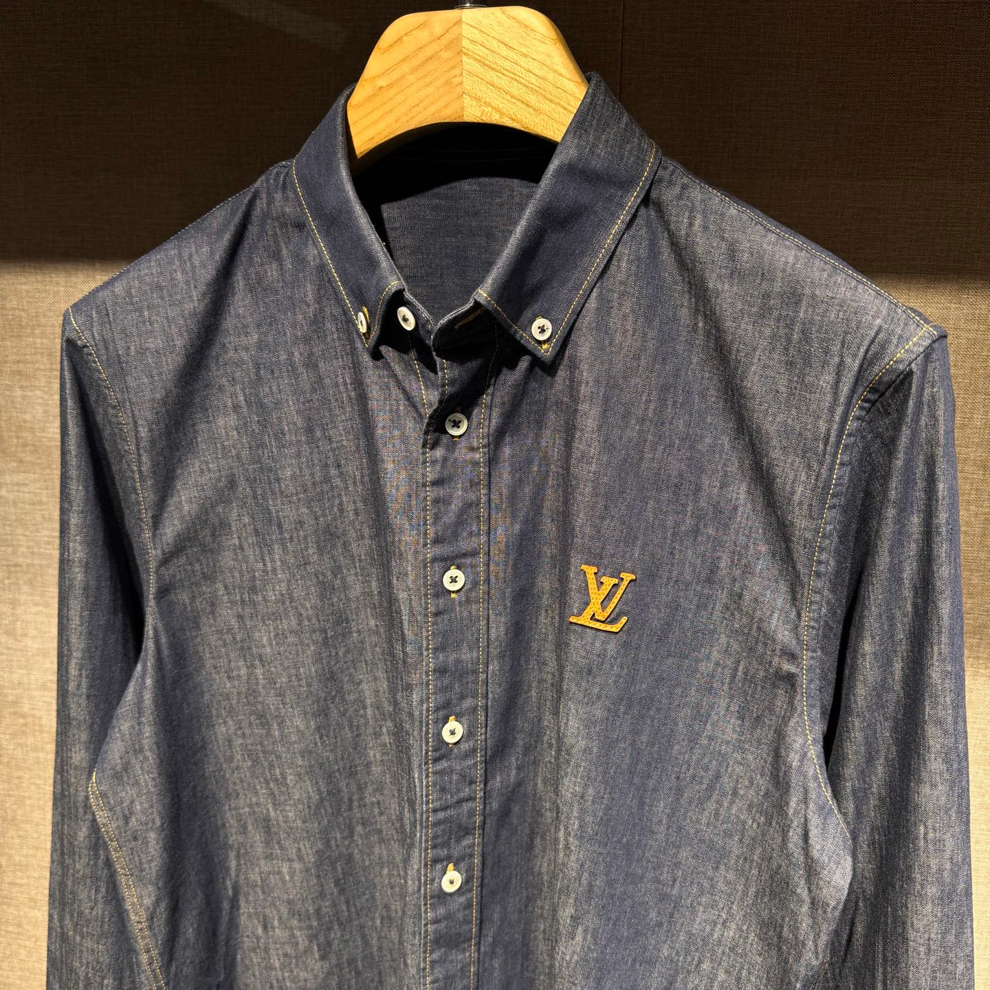 Men's Shirts LOUIS VUITTON 18244474
