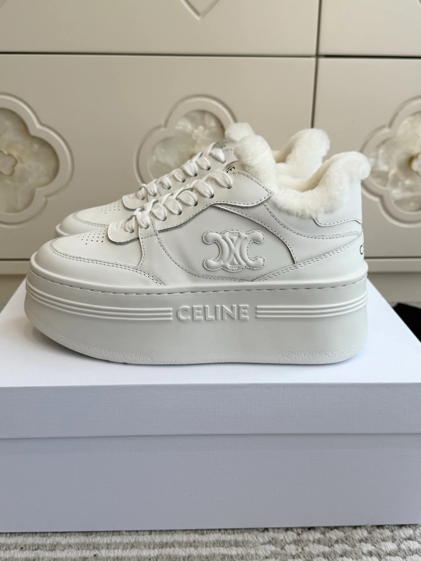 Women's Sneakers CELINE 18511658
