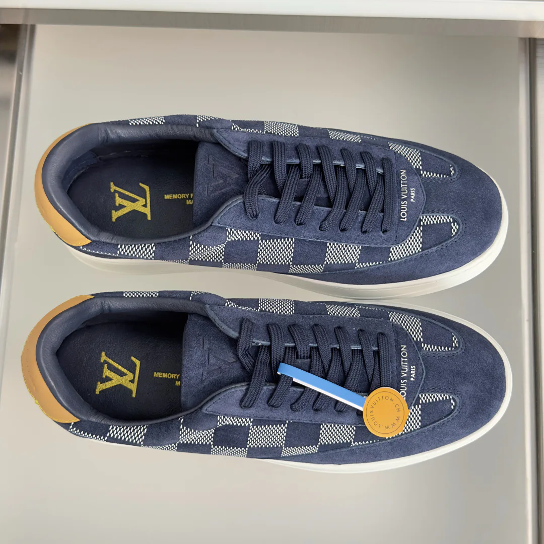 Women's Sneakers LOUIS VUITTON 17910625