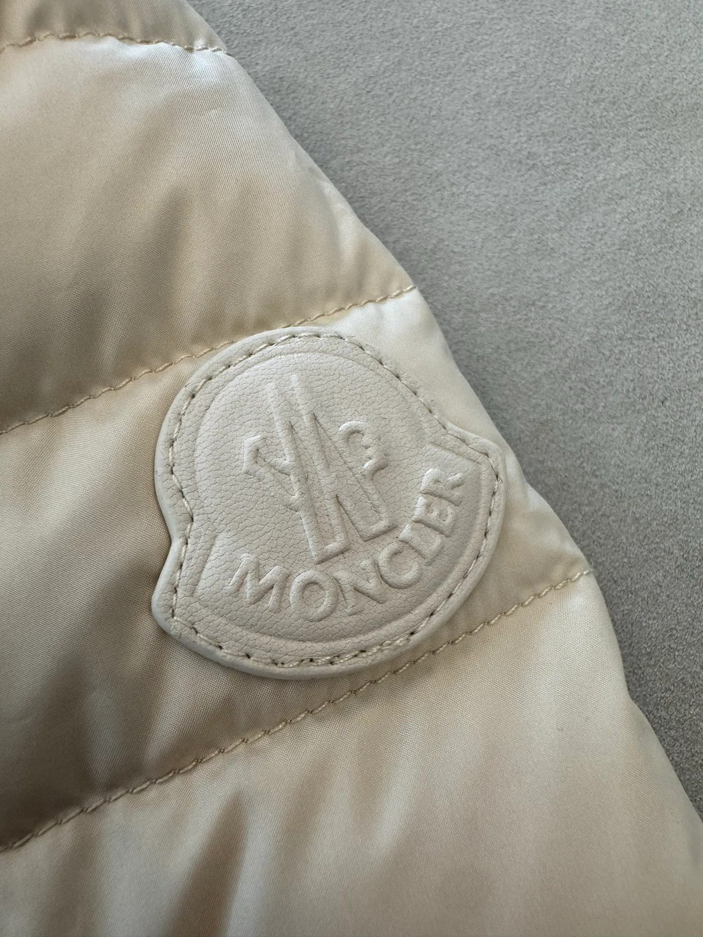 Women's Jackets And Down Jackets MONCLER 18491949